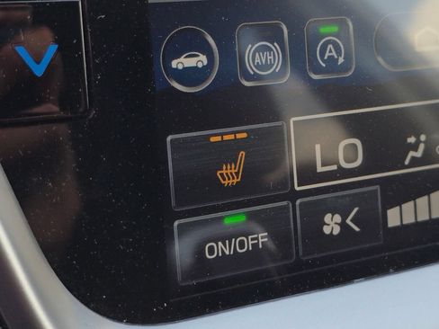 Used 2025 Subaru Outback Premium AWD/4WD image 22