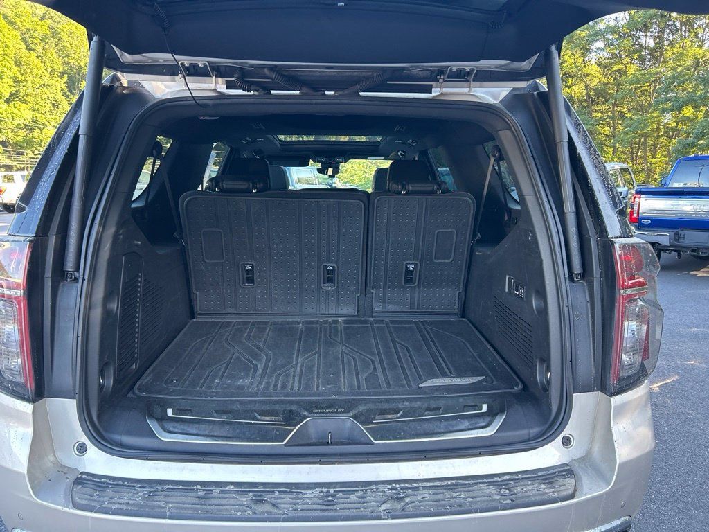 Used 2023 Chevrolet Suburban High Country w/ Max Trailering Package AWD/4WD image 17