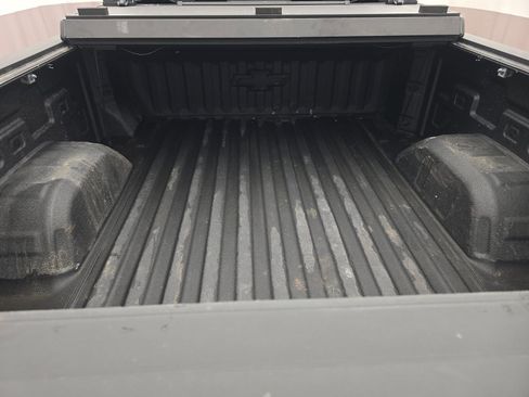 Used 2025 Chevrolet Silverado 1500 RST w/ Convenience Package II image 16