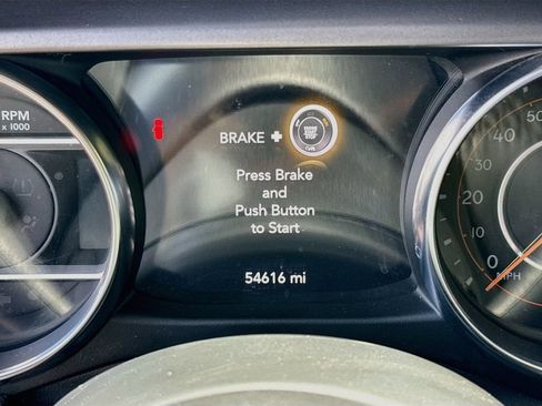 Certified 2022 Jeep Wrangler Unlimited Sport w/ Sun And Sound Package AWD/4WD image 13