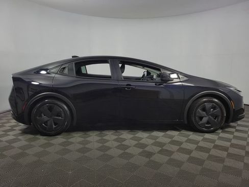 Used 2026 Toyota Prius LE FWD image 10