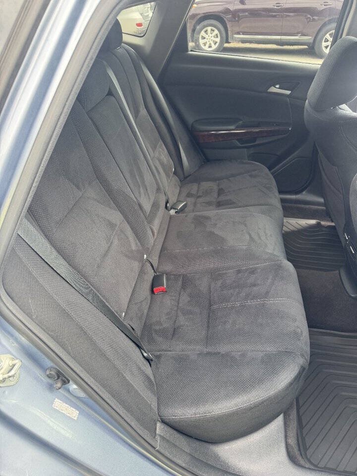 Used 2010 Honda Crosstour EX image 18