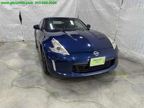 Used 2016 Nissan 370Z Coupe RWD image 26