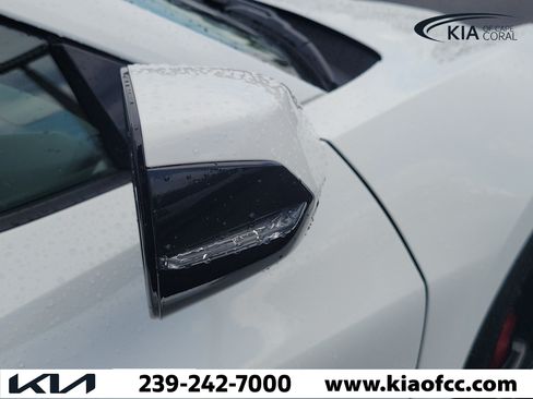 Used 2026 Chevrolet Corvette Stingray Coupe w/ 1LT RWD image 8
