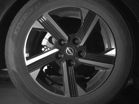 Used 2025 Nissan Sentra SV image 15