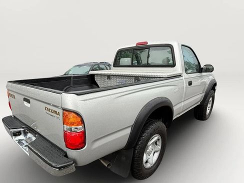 Used 2003 Toyota Tacoma PreRunner RWD image 3