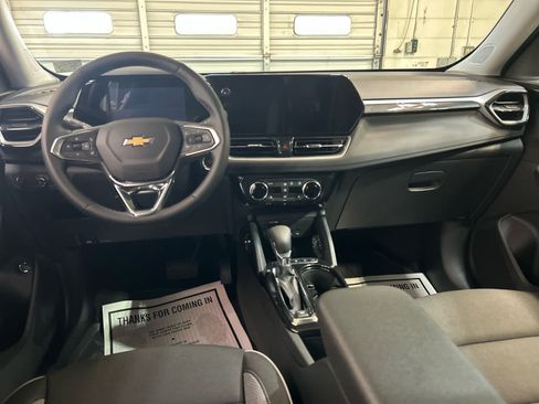 New 2026 Chevrolet TrailBlazer LT w/ Convenience Package AWD/4WD image 4