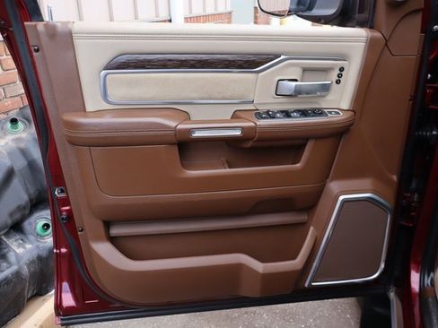 Used 2019 RAM 3500 Laramie image 11