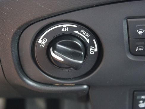 Used 2023 Nissan Frontier PRO-4X w/ Pro-4X Premium Package AWD/4WD image 18