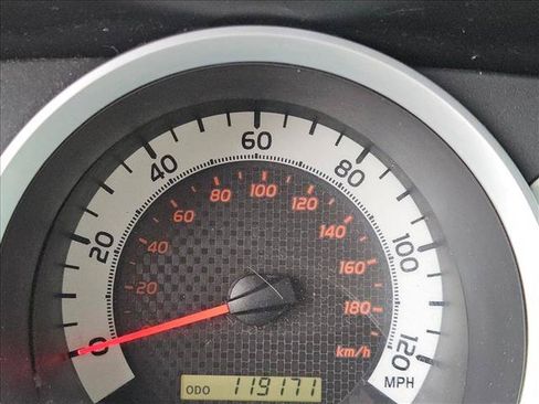 Used 2015 Toyota Tacoma PreRunner RWD image 12
