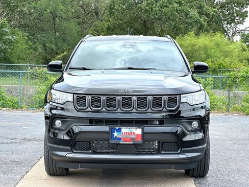 New 2026 Jeep Compass Latitude AWD/4WD image 10