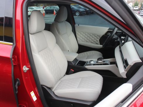 Used 2022 Mitsubishi Outlander SEL image 15