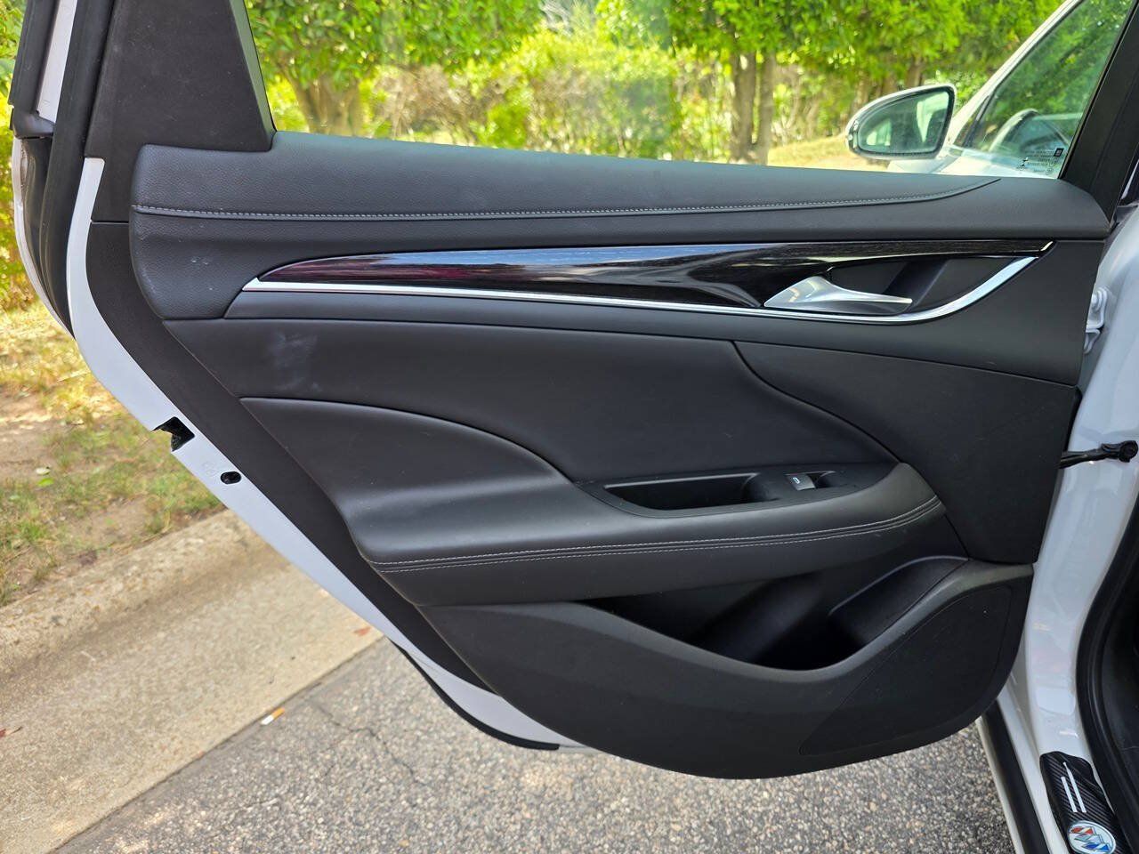 Used 2018 Buick LaCrosse Essence FWD image 24
