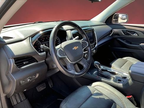 Used 2021 Chevrolet Traverse Premier w/ Redline Edition AWD/4WD image 17