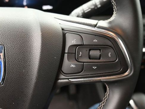Used 2025 Buick Encore GX Preferred AWD/4WD image 27