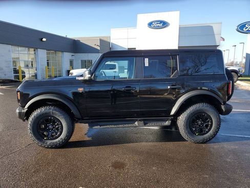 New 2025 Ford Bronco Badlands image 40