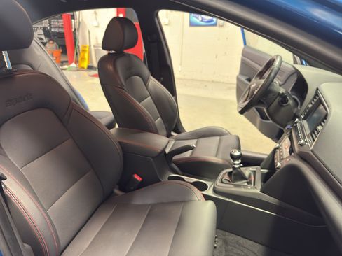 Used 2017 Hyundai Elantra Sport FWD image 22