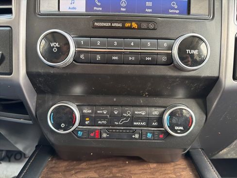 Used 2021 Ford Expedition Max Platinum image 37