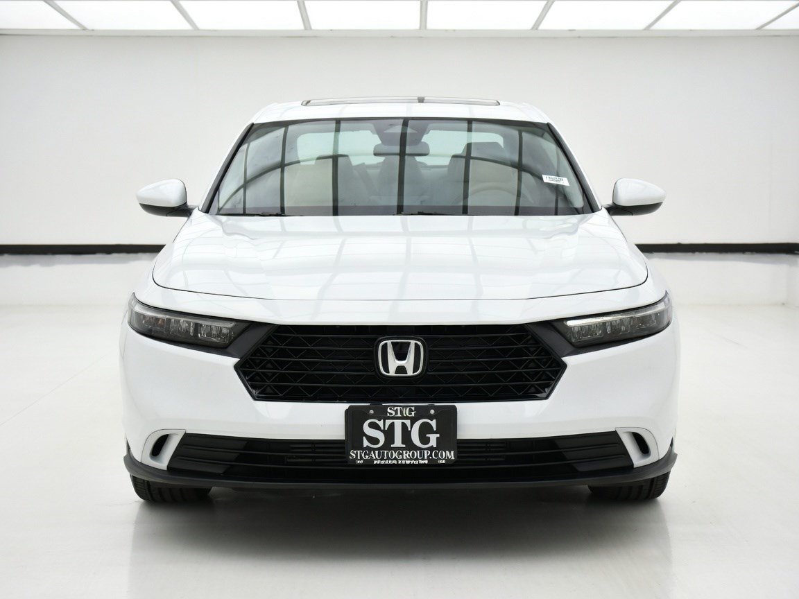 Used 2023 Honda Accord EX image 2