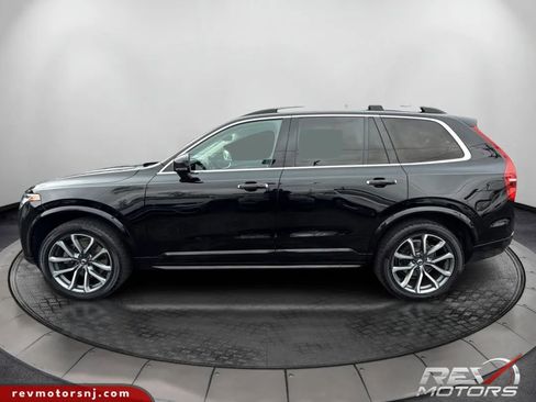 Used 2019 Volvo XC90 T5 Momentum w/ Protection Package image 2
