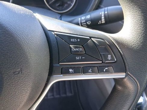 Used 2023 Nissan Sentra SV image 20