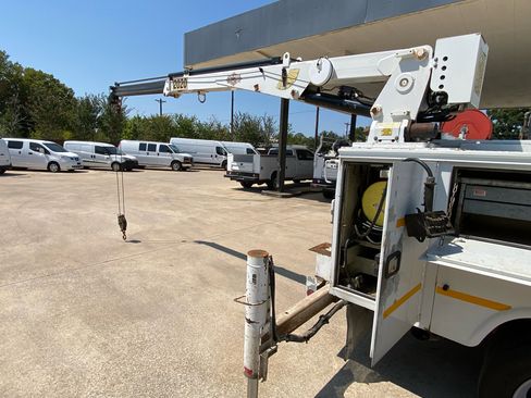 Used 2011 Ford F550 2WD Regular Cab Super Duty w/ Payload Upgrade Pkg image 44