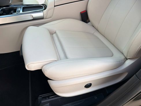 Used 2026 Mercedes-Benz GLB 250 image 18