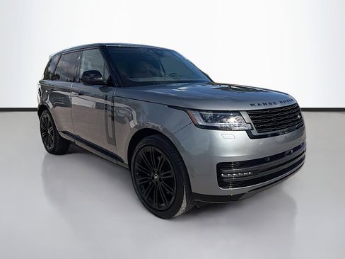 Used 2025 Land Rover Range Rover SE image 7