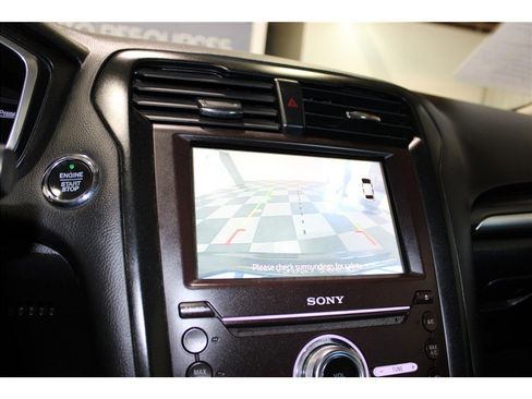 Used 2020 Ford Fusion Titanium image 31