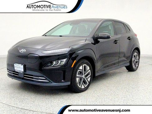 Used 2022 Hyundai Kona Limited image 1