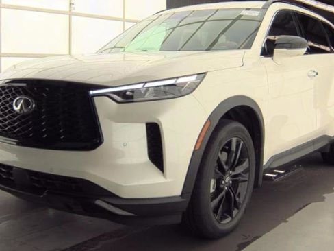 Certified 2025 INFINITI QX60 Luxe w/ Black Edition FWD image 1