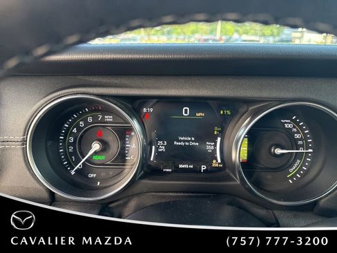 Used 2021 Jeep Wrangler Unlimited Sahara w/ Cold Weather Group AWD/4WD image 13