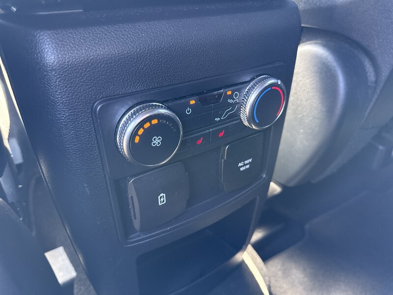 Used 2020 Ford Explorer Limited RWD image 11