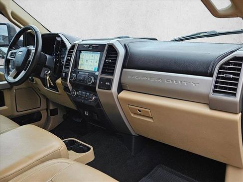 Used 2019 Ford F250 Lariat image 22