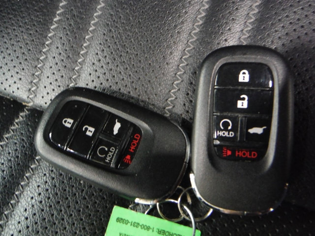 Certified 2024 Honda HR-V EX-L image 35