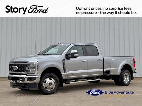 Used 2024 Ford F350 Lariat w/ Chrome Package image 1