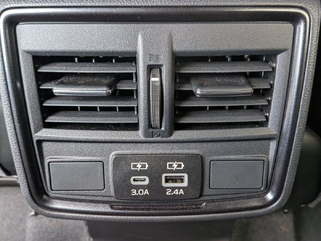 Used 2025 Subaru Forester Limited AWD/4WD image 30