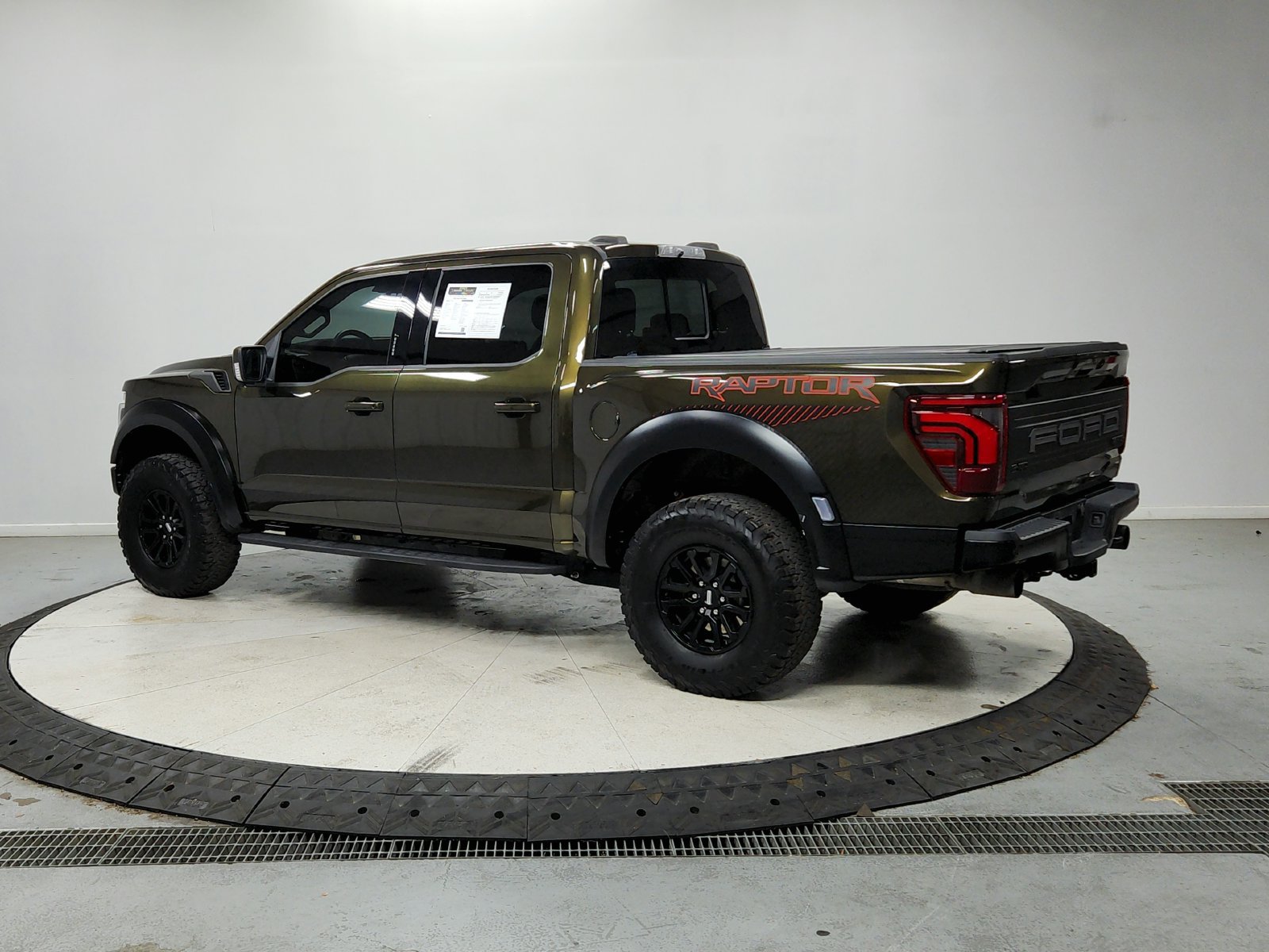 Used 2024 Ford F150 Raptor AWD/4WD image 5