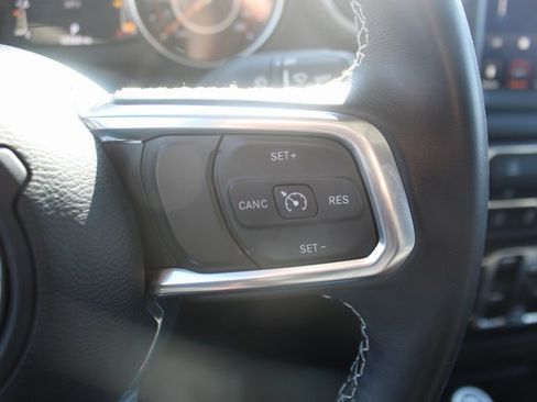 Used 2022 Jeep Gladiator Overland w/ Popular Equipment Package image 15