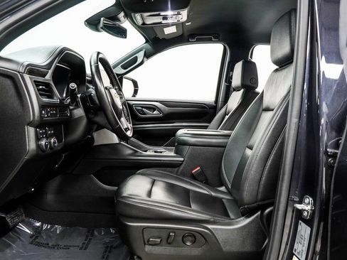 Used 2024 Chevrolet Suburban LT image 38