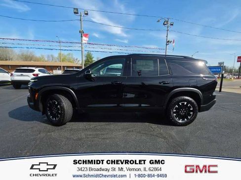 New 2026 Chevrolet Traverse Z71 w/ LPO, Floor Liner Package AWD/4WD image 8