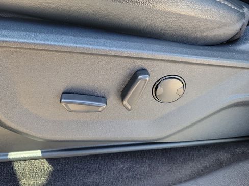 Used 2022 Ford F150 XLT w/ Equipment Group 302A High image 16