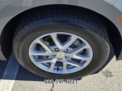 Used 2024 Chevrolet Equinox LS AWD/4WD image 21