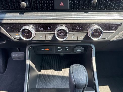 Used 2024 Honda CR-V EX image 27
