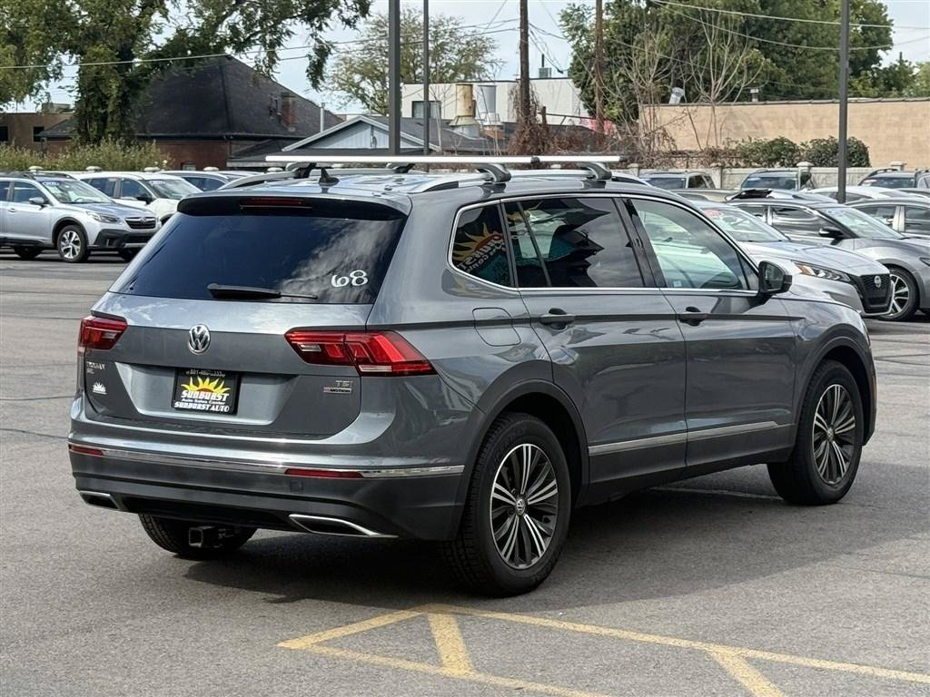 Used 2018 Volkswagen Tiguan SEL AWD/4WD image 7