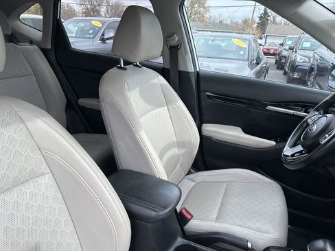 Used 2021 Kia Seltos EX image 40