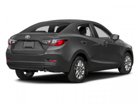 Used 2017 Toyota Yaris iA image 5