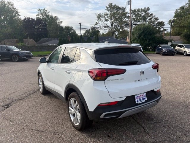 Used 2025 Buick Encore GX Preferred FWD image 3