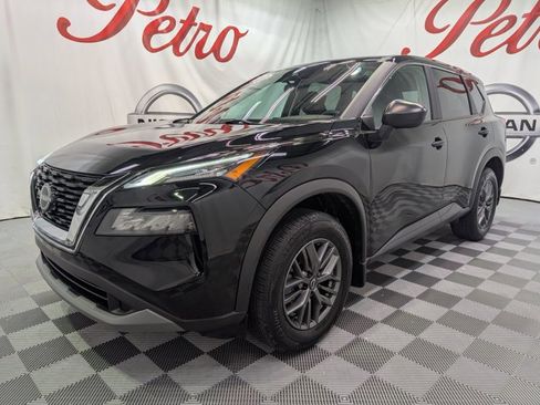 Certified 2023 Nissan Rogue S FWD image 1