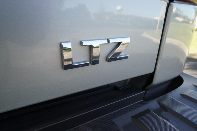 Used 2018 Chevrolet Silverado 1500 LTZ AWD/4WD image 38